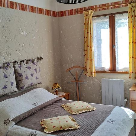 La Pinede De Manon Bed and Breakfast Barjols Exteriör bild