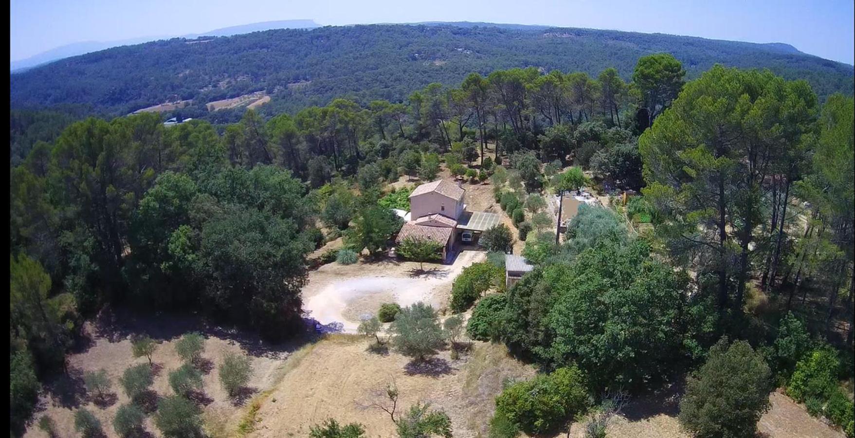 La Pinede De Manon Bed and Breakfast Barjols Exteriör bild